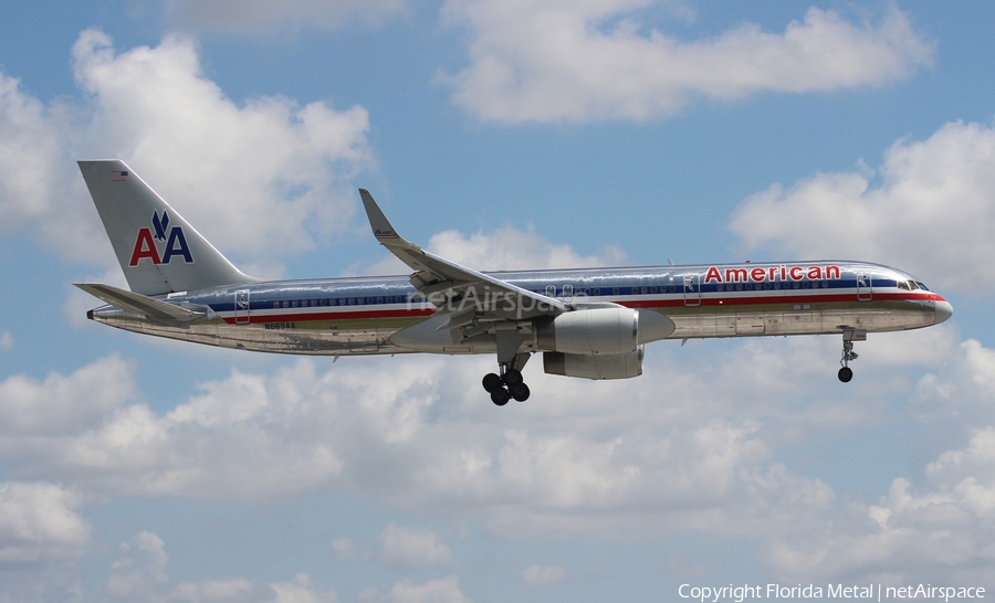 American Airlines Boeing 757-223 (N665AA) | Photo 617864