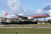 American Airlines Boeing 757-223 (N665AA) at  San Juan - Luis Munoz Marin International, Puerto Rico