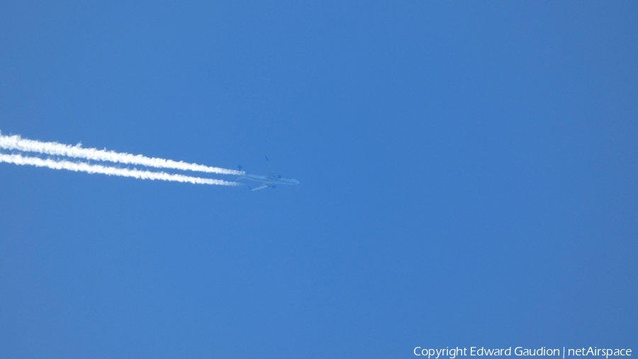 United Airlines Boeing 767-322(ER) (N665UA) | Photo 612967