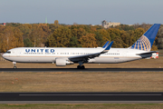 United Airlines Boeing 767-322(ER) (N665UA) at  Berlin - Tegel, Germany