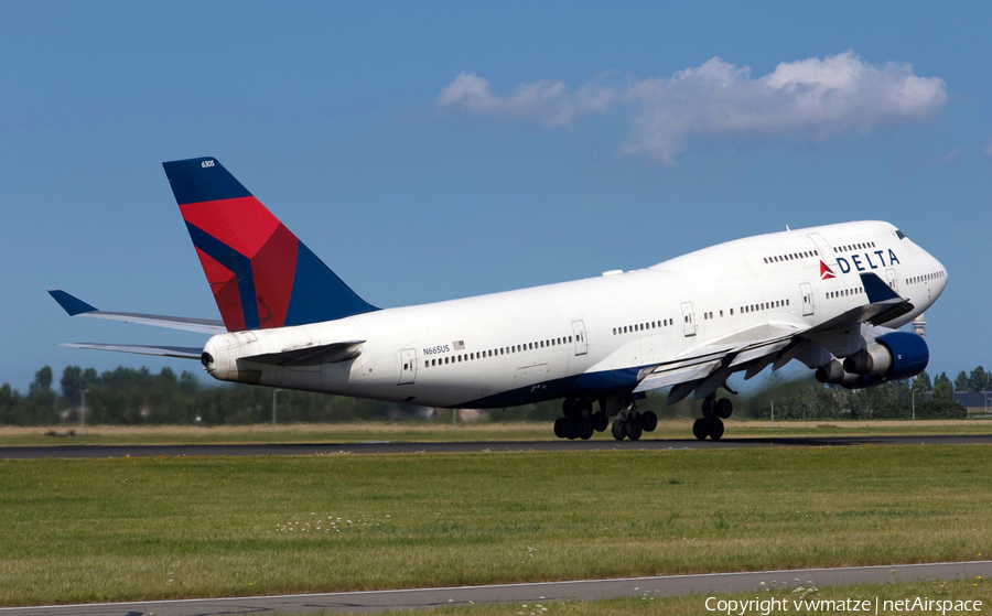Delta Air Lines Boeing 747-451 (N665US) | Photo 185346