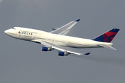 Delta Air Lines Boeing 747-451 (N665US) at  New York - John F. Kennedy International, United States