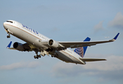 United Airlines Boeing 767-322(ER) (N666UA) at  London - Heathrow, United Kingdom