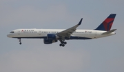 Delta Air Lines Boeing 757-232 (N667DN) at  Los Angeles - International, United States