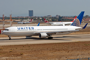 United Airlines Boeing 767-322(ER) (N667UA) at  Istanbul - Ataturk, Turkey