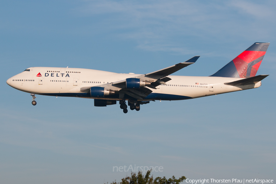 Delta Air Lines Boeing 747-451 (N667US) | Photo 82021