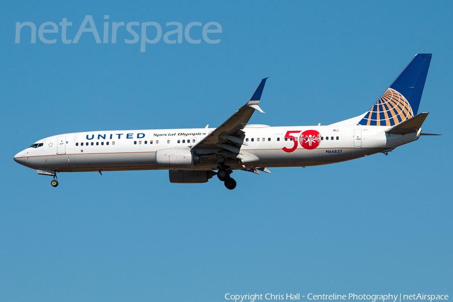 United Airlines Boeing 737-924(ER) (N66837) | Photo 384308