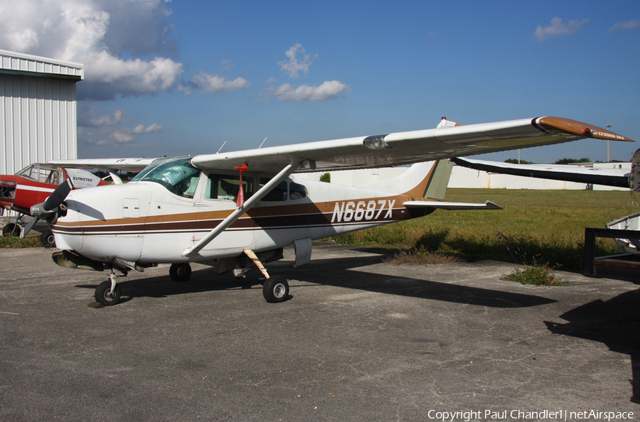 (Private) Cessna 210A Centurion (N6687X) | Photo 494381