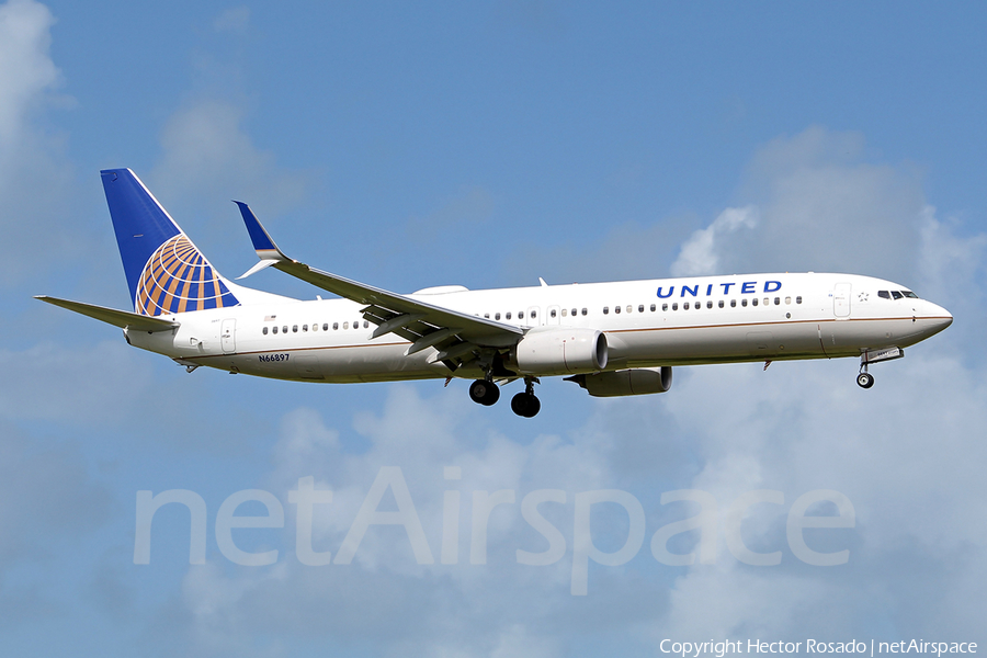 United Airlines Boeing 737-924(ER) (N66897) | Photo 199293