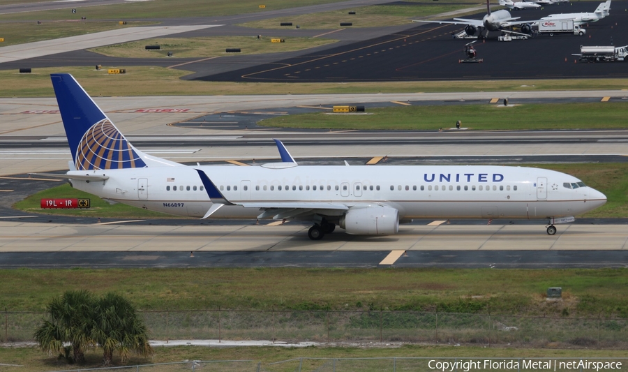 United Airlines Boeing 737-924(ER) (N66897) | Photo 405499