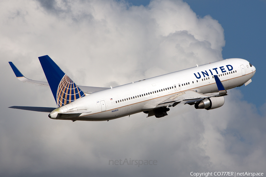 United Airlines Boeing 767-322(ER) (N668UA) | Photo 58092