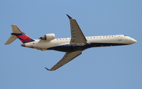 Delta Connection (GoJet Airlines) Bombardier CRJ-701 (N669CA) at  Detroit - Metropolitan Wayne County, United States