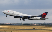 Delta Air Lines Boeing 747-451 (N669US) at  Paris - Charles de Gaulle (Roissy), France