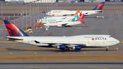 Delta Air Lines Boeing 747-451 (N669US) at  Seoul - Incheon International, South Korea