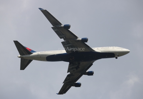 Delta Air Lines Boeing 747-451 (N669US) at  Orlando - International (McCoy), United States