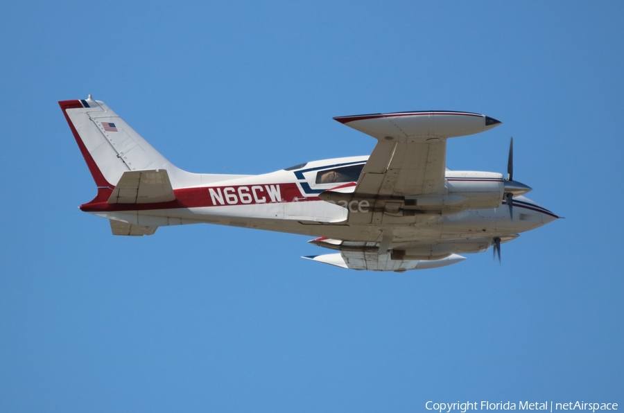 (Private) Cessna 310Q (N66CW) | Photo 559038