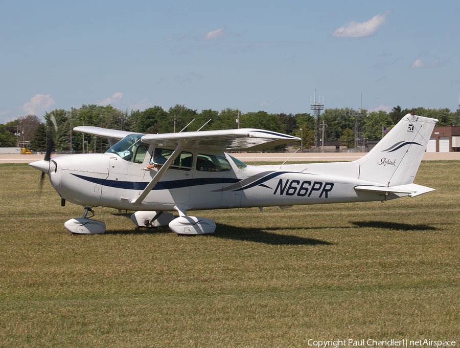 (Private) Cessna 172N Skyhawk (N66PR) | Photo 524769