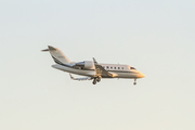 (Private) Bombardier CL-600-2B16 Challenger 605 (N66ZC) at  Los Angeles - International, United States