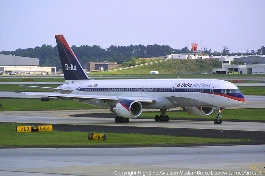 Delta Air Lines Boeing 757-232 (N6700) | Photo 172104