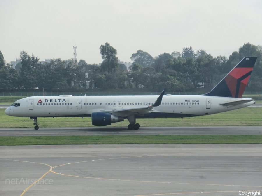Delta Air Lines Boeing 757-232 (N6701) | Photo 302998