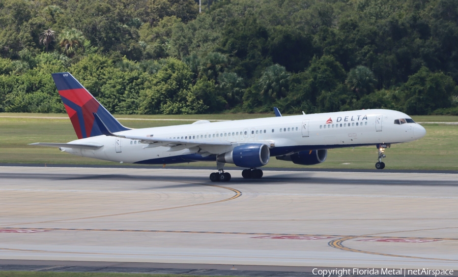 Delta Air Lines Boeing 757-232 (N6703D) | Photo 678463