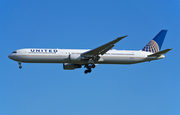 United Airlines Boeing 767-424(ER) (N67052) at  Berlin Brandenburg, Germany