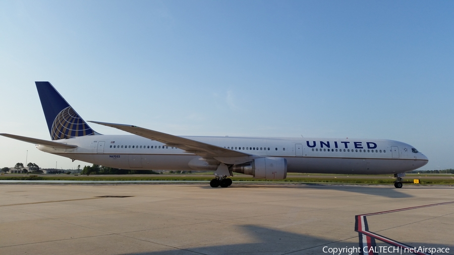 United Airlines Boeing 767-424(ER) (N67052) | Photo 76761