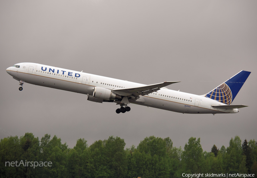 United Airlines Boeing 767-424(ER) (N67052) | Photo 109297