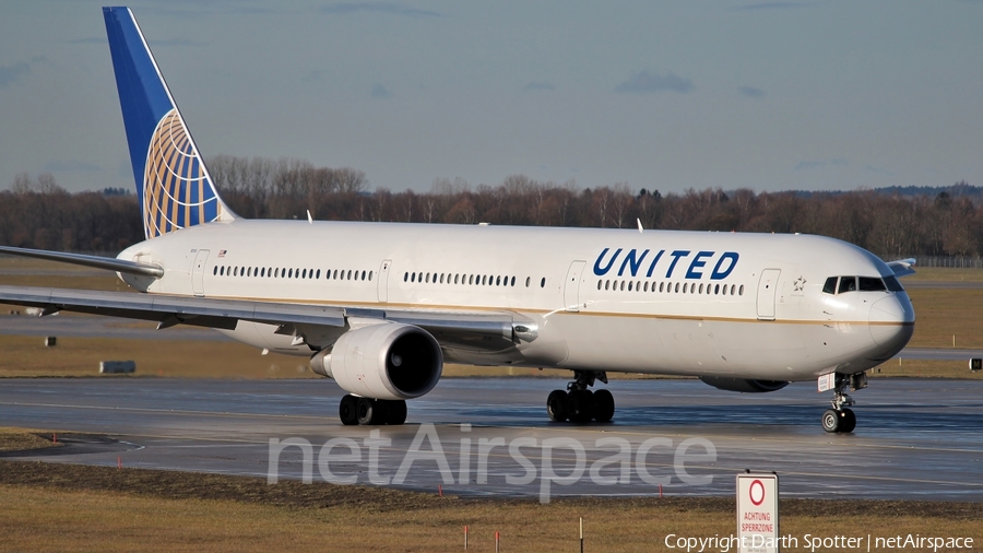 United Airlines Boeing 767-424(ER) (N67058) | Photo 214055