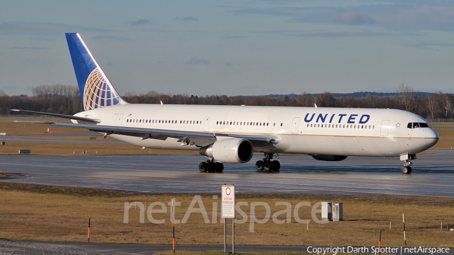 United Airlines Boeing 767-424(ER) (N67058) | Photo 214056