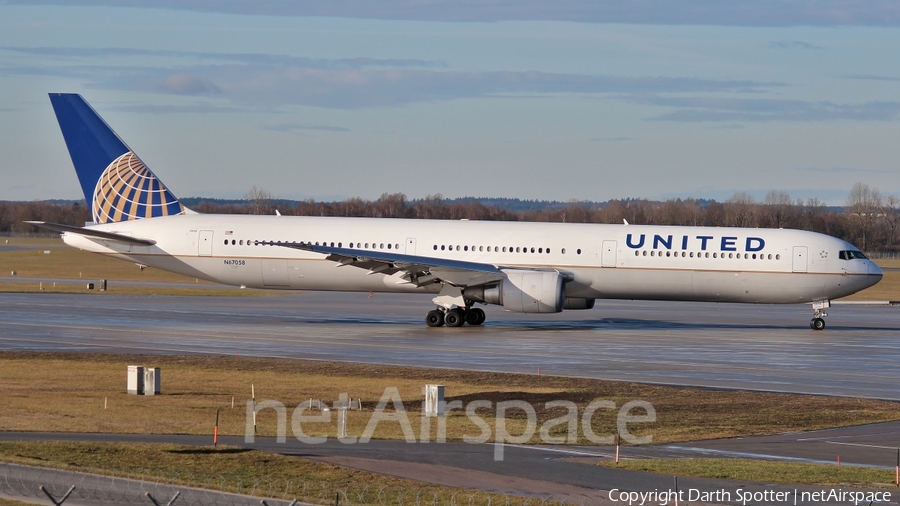 United Airlines Boeing 767-424(ER) (N67058) | Photo 214057