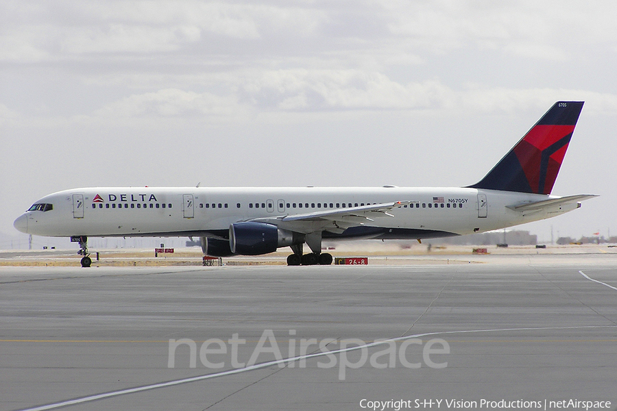 Delta Air Lines Boeing 757-232 (N6705Y) | Photo 3276