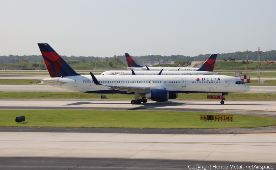 Delta Air Lines Boeing 757-232 (N6705Y) | Photo 678490