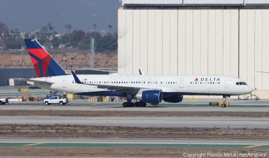 Delta Air Lines Boeing 757-232 (N6705Y) | Photo 678491