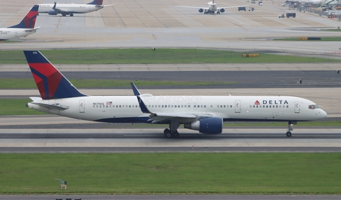 Delta Air Lines Boeing 757-232 (N6706Q) at  Atlanta - Hartsfield-Jackson International, United States