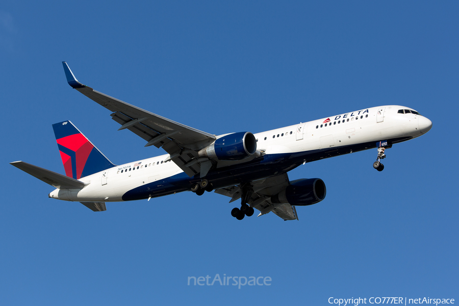Delta Air Lines Boeing 757-232 (N6707A) | Photo 119867