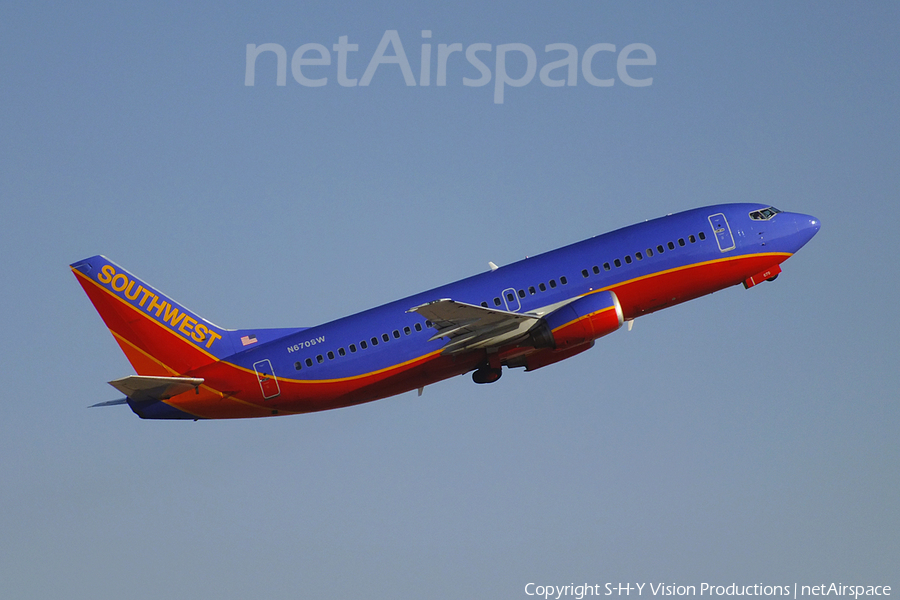 Southwest Airlines Boeing 737-3G7 (N670SW) | Photo 47021