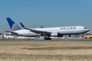 United Airlines Boeing 767-322(ER) (N670UA) at  Madrid - Barajas, Spain