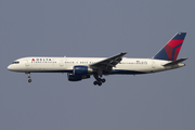 Delta Air Lines Boeing 757-232 (N6710E) at  Washington - Ronald Reagan National, United States