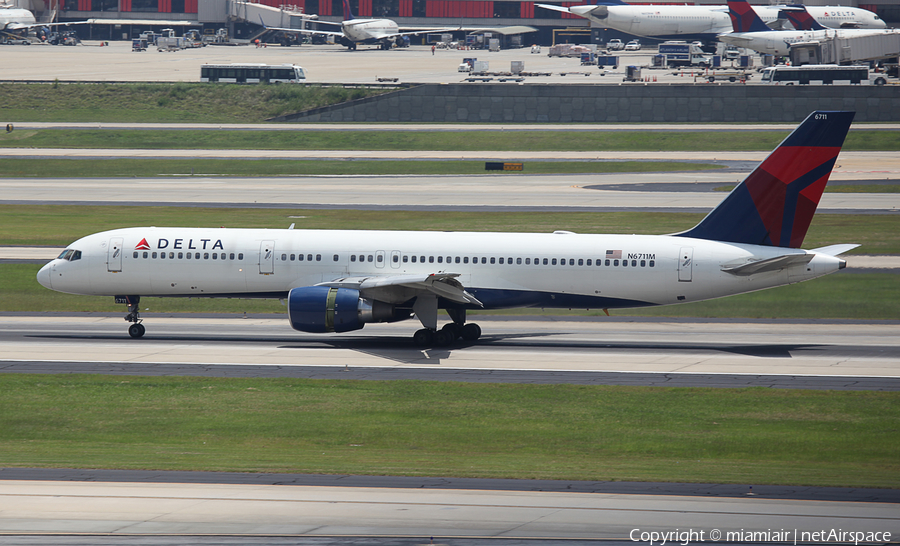 Delta Air Lines Boeing 757-232 (N6711M) | Photo 6694