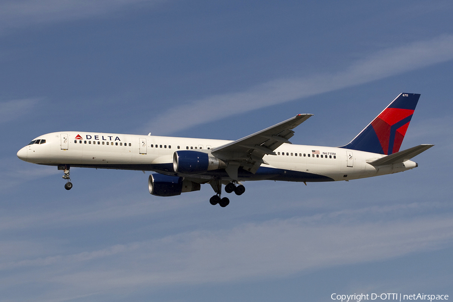 Delta Air Lines Boeing 757-232 (N6711M) | Photo 279803