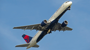 Delta Air Lines Boeing 757-232 (N6712B) at  Atlanta - Hartsfield-Jackson International, United States