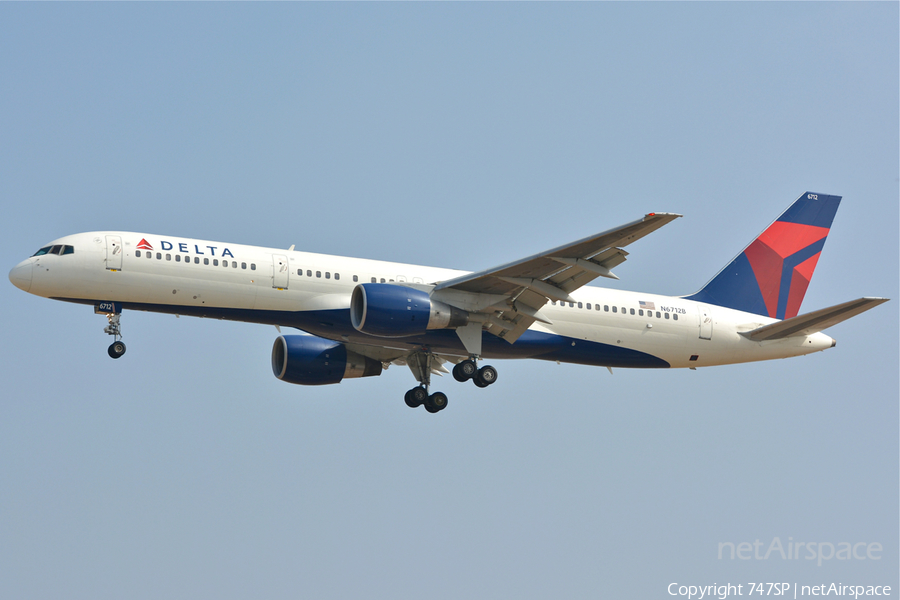 Delta Air Lines Boeing 757-232 (N6712B) | Photo 63540