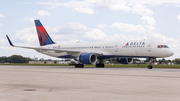 Delta Air Lines Boeing 757-232 (N6712B) at  South Bend - International, United States