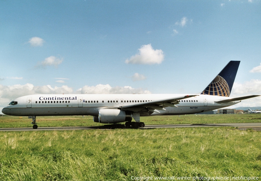 Continental Airlines Boeing 757-224 (N67134) | Photo 465911