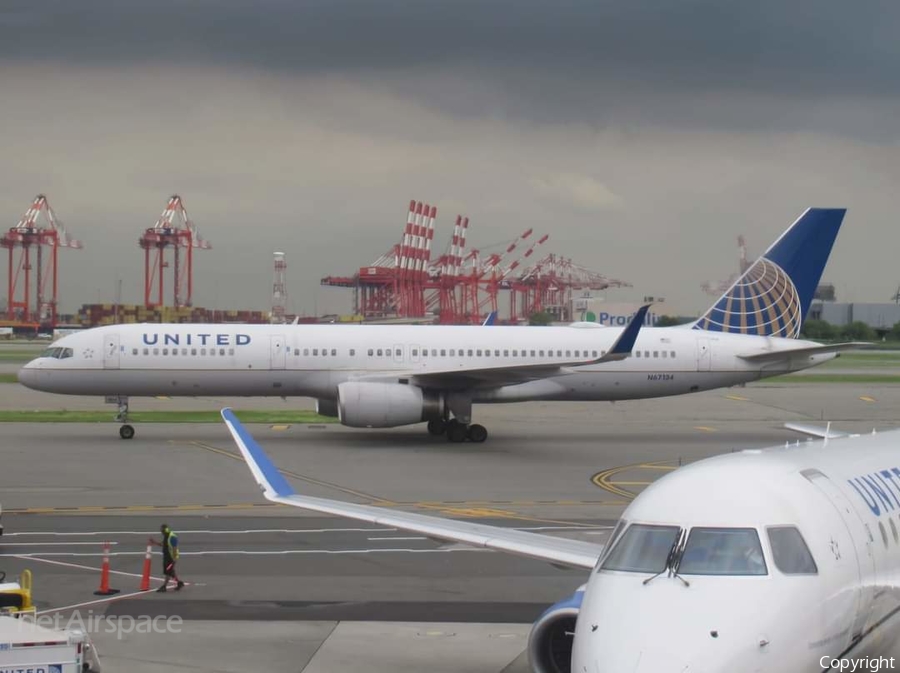 United Airlines Boeing 757-224 (N67134) | Photo 634276