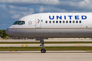 United Airlines Boeing 757-224 (N67134) at  Ft. Lauderdale - International, United States