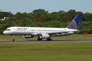 United Airlines Boeing 757-224 (N67134) at  Hamburg - Fuhlsbuettel (Helmut Schmidt), Germany