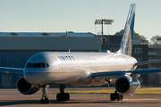 United Airlines Boeing 757-224 (N67134) at  Hamburg - Fuhlsbuettel (Helmut Schmidt), Germany