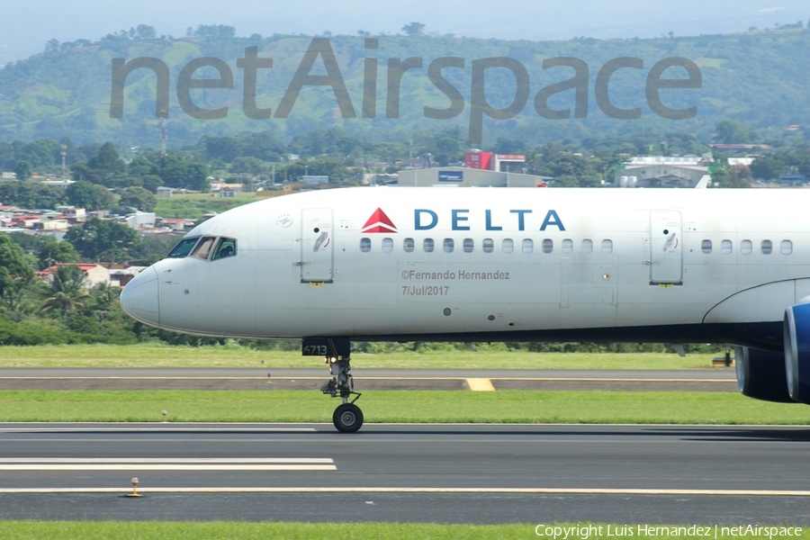 Delta Air Lines Boeing 757-232 (N6713Y) | Photo 174909